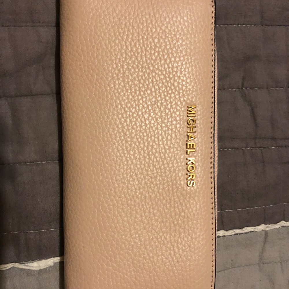 Mk wallet brand new never used